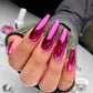 Glamoureuze metallic spiegelende nagellak uit 2023