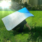Zon- en regenbeschermende cape met capuchon voor op het werk