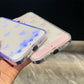 📱✨ 50% KORTING! Stop met het missen van oproepen in je tas! Dit LED-hoesje licht op als een vuurtoren bij elke melding, beschermt je telefoon tegen vallen, en ziet er nog stylish uit ook!